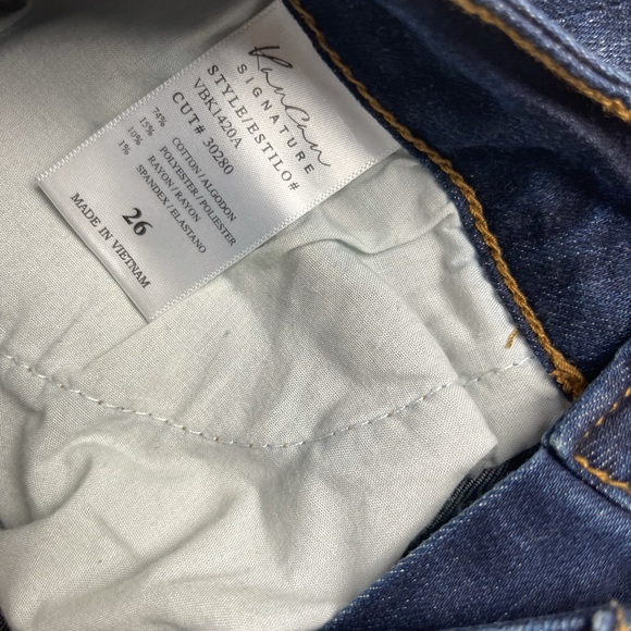 KANCAN ESTILO SIZE: 26 CAPRI DISTRESSED - Picture 5 of 7